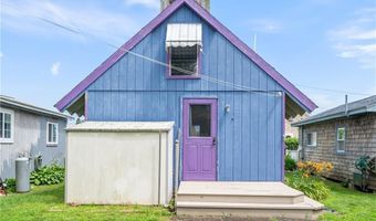 64 Burnside Ave, Narragansett, RI 02882