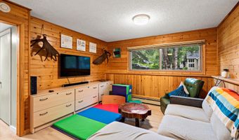 3318 W 64th Ave, Anchorage, AK 99502