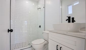2404 S Cochran Ave, Los Angeles, CA 90016