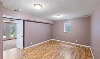 7872 142nd St W, Apple Valley, MN 55124