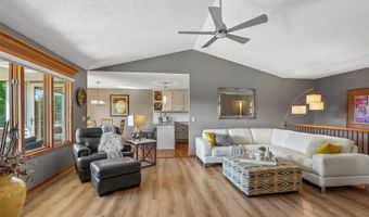 1906 SE Snowberry Ln, Ankeny, IA 50021