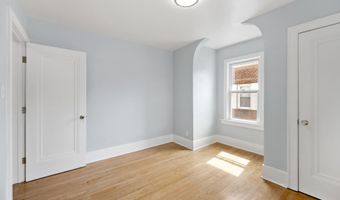 979 Washington Ave, Albany, NY 12206