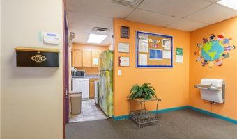 1326 Plainfield St, Cranston, RI 02920