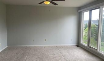 2702 Maitland Dr, Ann Arbor, MI 48105