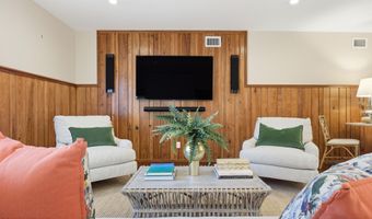 698 BEACH Ave, Atlantic Beach, FL 32233