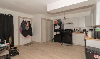 900 E Kirkwood Dr, Aurora, MO 65605