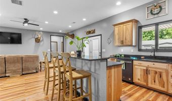 7572 Best Ln, Alhambra, IL 62001