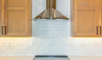 325 S Lakeview Way, Ashland, NE 68003
