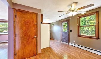 104 Stanton Ave, East Providence, RI 02915