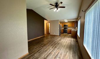 1102 11th Ave, Britton, SD 57430