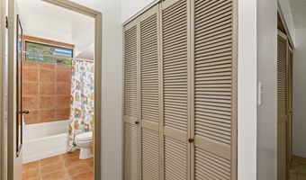 35 Walaka St L211, Kihei, HI 96753