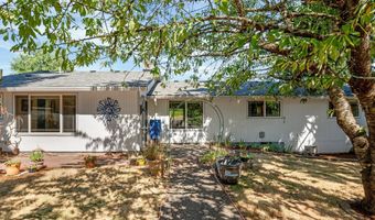 19600 S SOUTH END Rd, Oregon City, OR 97045
