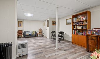 10 Linden Ct 10, Bloomfield, CT 06002