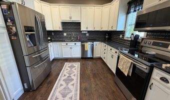 1004 15th St, Aurora, NE 68818