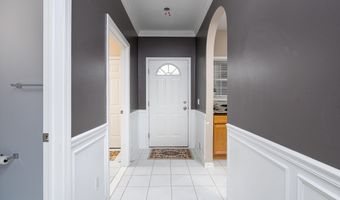 2906 N Knightsbridge Cir, Ann Arbor, MI 48105