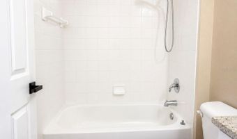 6801 CAMBRIDGE PARK Dr, Apollo Beach, FL 33572