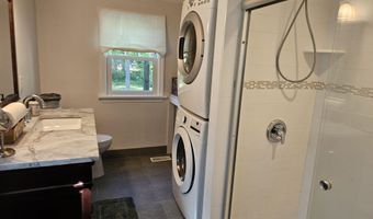 10 Wilkie Blvd, Beesleys Point, NJ 08223