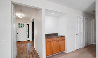 15583 Clayton Rd, Ballwin, MO 63011