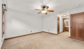 2544 Avery Ln, Altoona, WI 54720