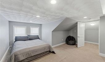 19 Curry Rd, Cranston, RI 02920