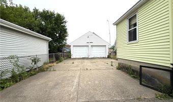 14 Park St, Central Falls, RI 02863
