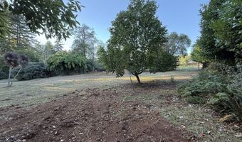 1300 HAMPTON Rd, Brookings, OR 97415