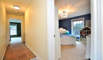 34 Chippenwood Ln, Bristol, CT 06010