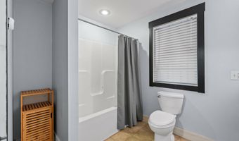 32 Rapha Pl, Augusta, ME 04330