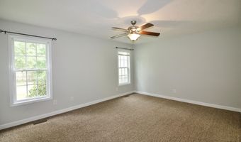 129 Lori Ln, Aberdeen, NC 28315