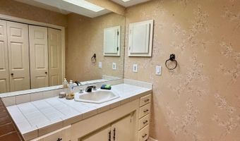 14 Eastgate Ct, Brandon, MS 39042