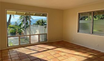 73 Hanapepe Loop, Honolulu, HI 96825