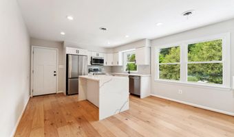 17708 TREE LAWN Dr, Ashton, MD 20861