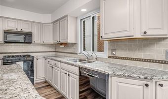 7236 Bluebill St, Algonac, MI 48001