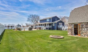 41653 N Lotus Ave, Antioch, IL 60002