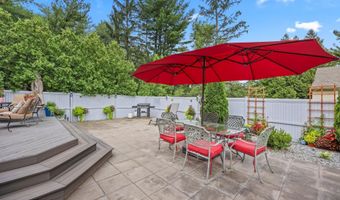 2 Independence Dr, Aberdeen, NJ 07747