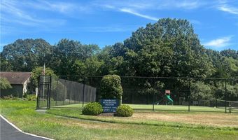 85 Gateway Rd, North Kingstown, RI 02852