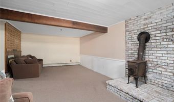 5 Teakwood Dr, Coventry, RI 02816