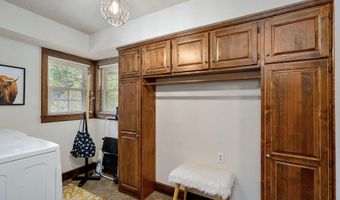 7681 N Farm Road 43, Ash Grove, MO 65604