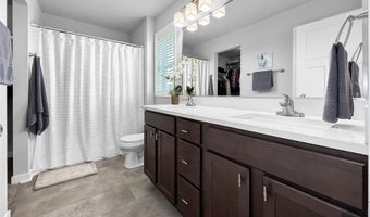 225 NE Glendale Ln, Ankeny, IA 50021