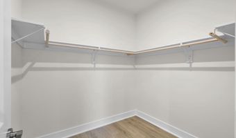 1 PICASSO Sq Turner 22-F2-Rt, Ashburn, VA 20148