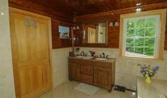 47 Gales Rd, Abbot, ME 04406
