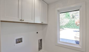 3029 CHARLBURY Pl, Avondale Estates, GA 30002