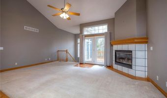 1303 N 158th Ct, Basehor, KS 66007