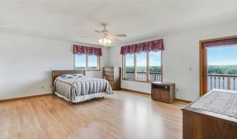 106 S 2nd St, Alma, WI 54610