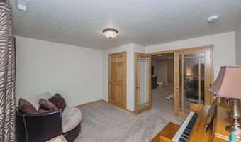 216 W Mountain Ash St, Brandon, SD 57005