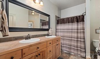 23 Waterline Ln, Cascade, ID 83611