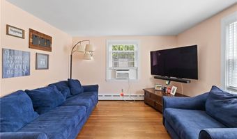 1472 Wampanoag Trl, East Providence, RI 02915