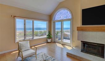 204 BELLEVUE Ct 204, Narragansett, RI 02882