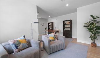 43442 CROSON Ln 100, Ashburn, VA 20148