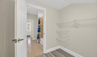 123 Aberdeen Pond Dr, Apollo Beach, FL 33572